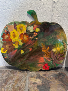 Sunday 10/12/25 12pm Resin Class - Bamboo Serving Board