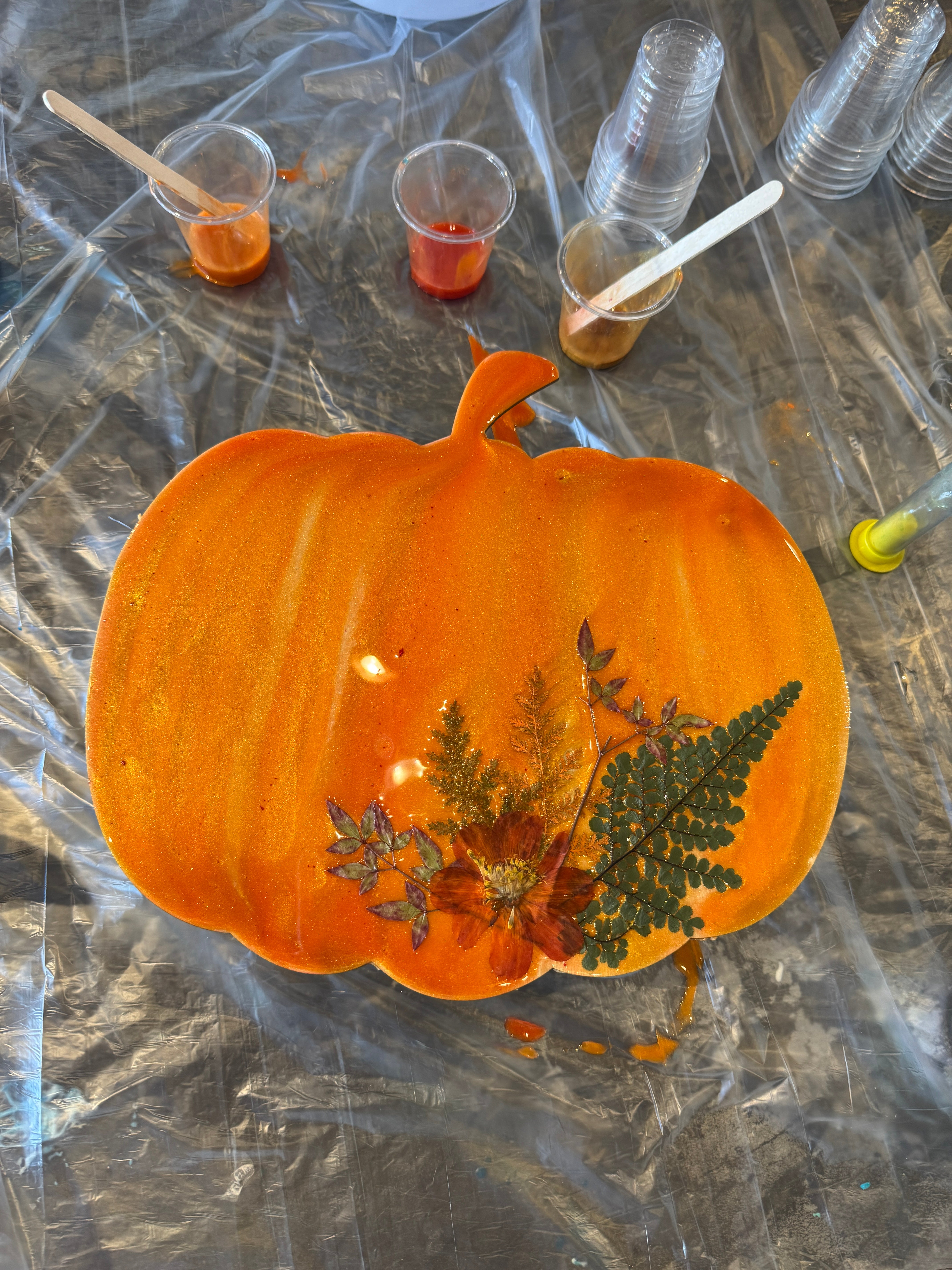 Sunday 10/12/25 12pm Resin Class - Pumpkin Decorating
